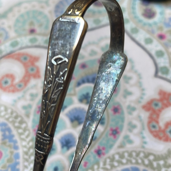 Antique Art Nouveau Calla Lilly pattern Sugar tongs silver plate - Picture 8 of 9